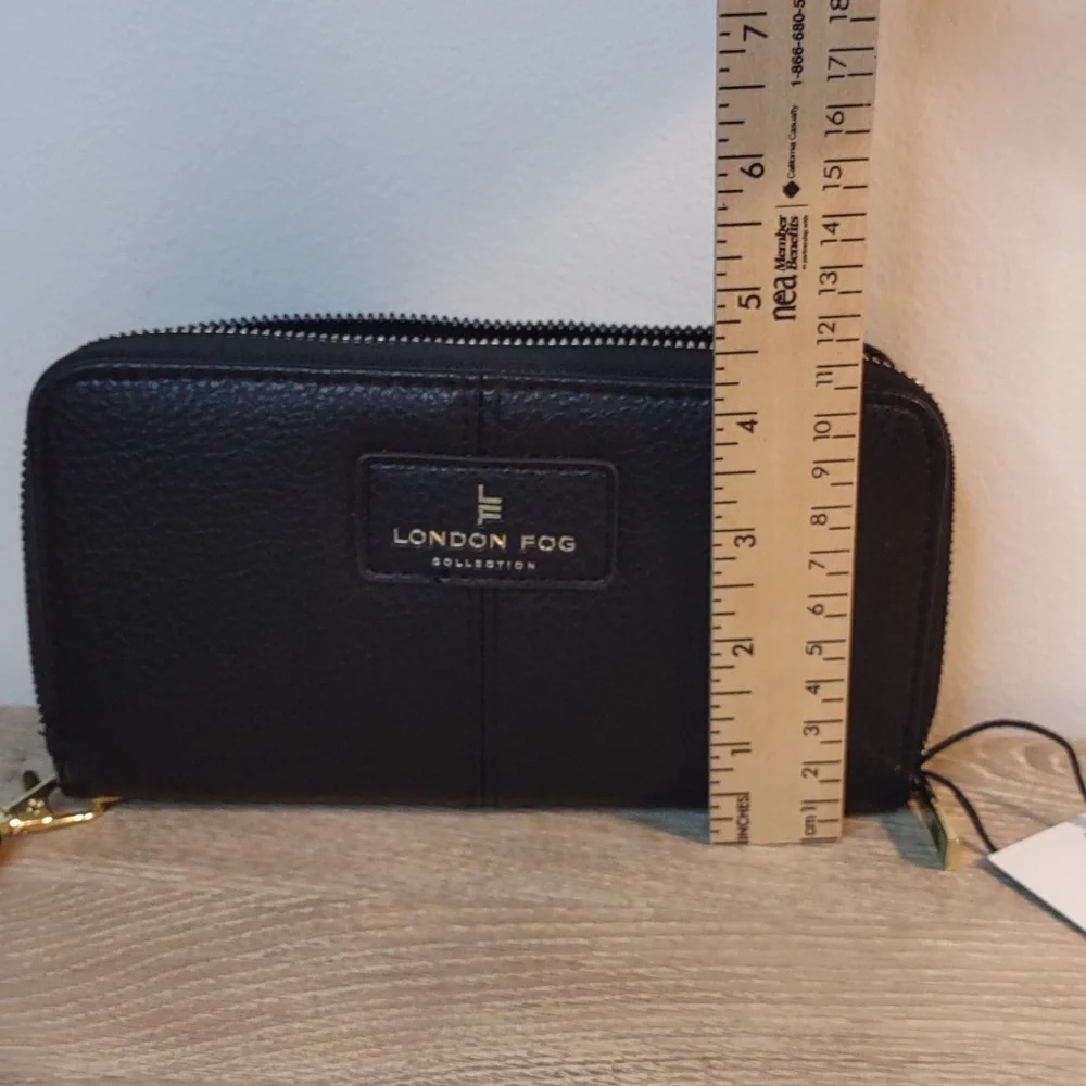 London Fog Adalia Black Pebble Zip Around Wallet NWT
